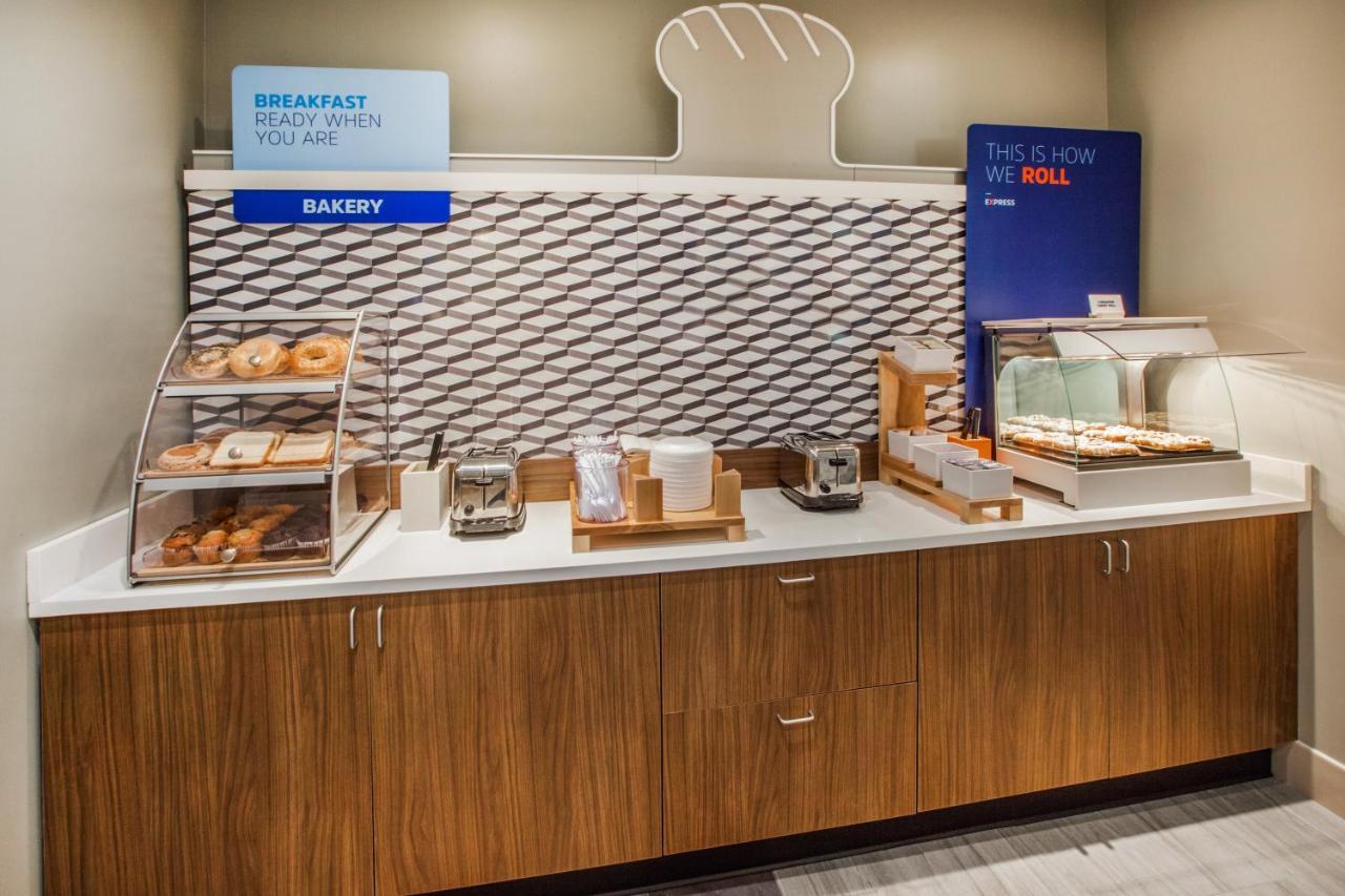 Holiday Inn Express & Suites - Dawsonville By Ihg Экстерьер фото